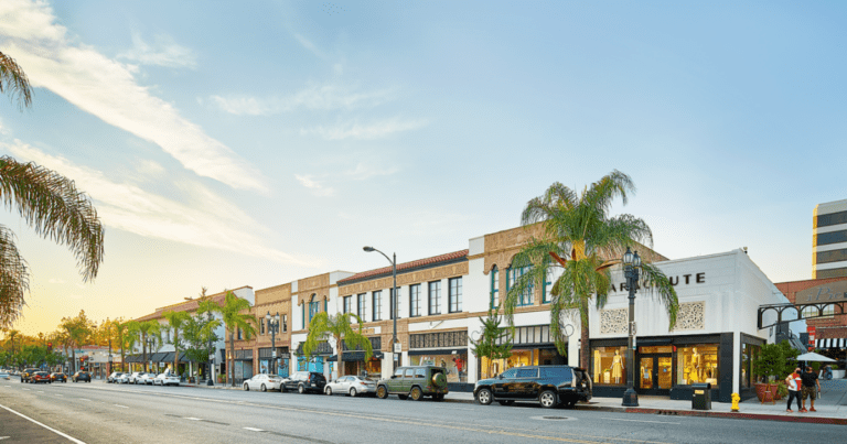Old Town district in Pasadena, CA