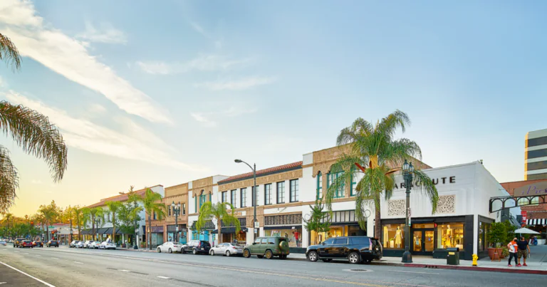 Old Town district in Pasadena, CA